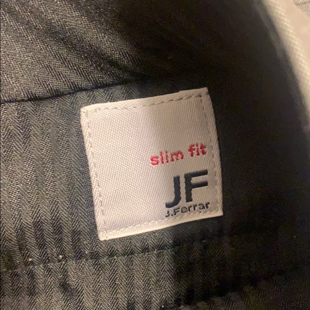 Dress pants - Picture 2 of 3